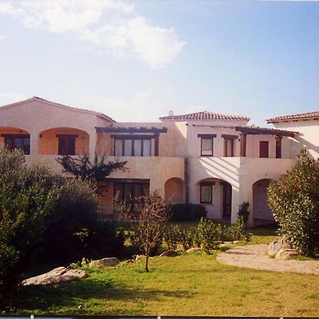 Le Corti Di Marinella Aparthotel Маринела Екстериор снимка