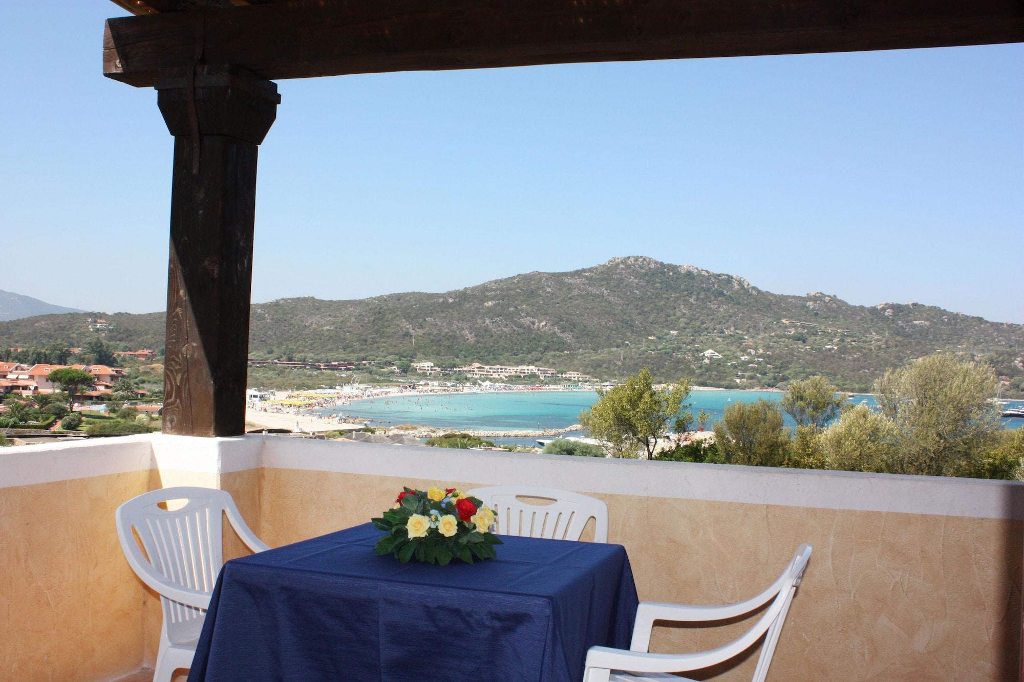 Le Corti Di Marinella Aparthotel Маринела Екстериор снимка