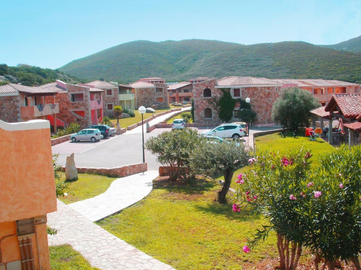 Le Corti Di Marinella Aparthotel Маринела Екстериор снимка