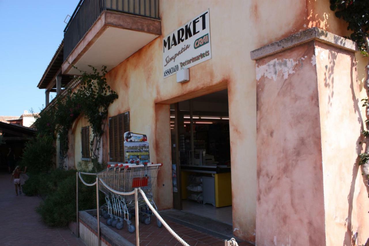 Le Corti Di Marinella Aparthotel Маринела Екстериор снимка